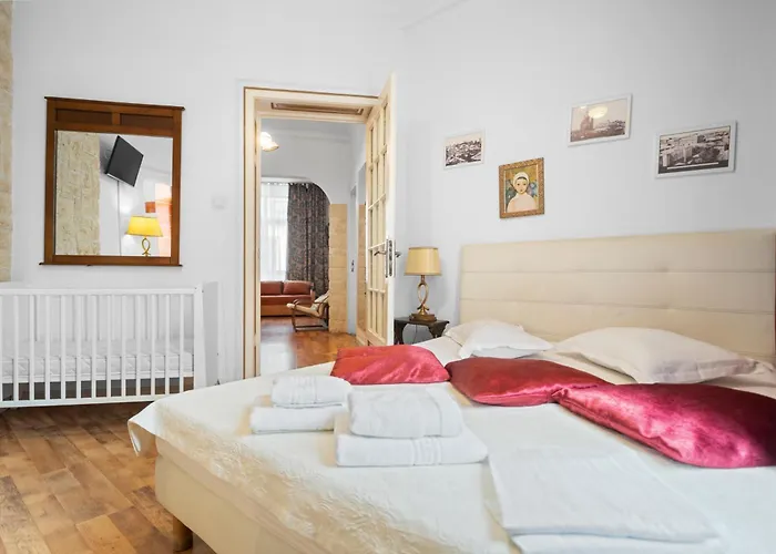 Historic Heart Appartement Boekarest