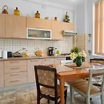 Historic Heart Lägenhet *