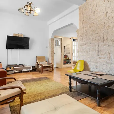 Golden Residences - & Penthouse In Old Town Bucharest