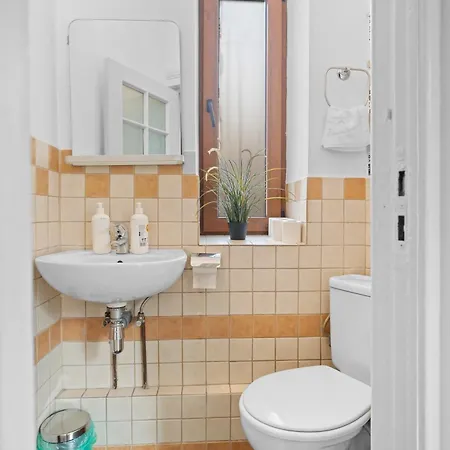 Golden Residences - & Penthouse In Old Town Apartment