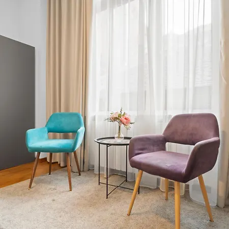 Golden Residences - & Penthouse In Old Town Apartment Bucharest