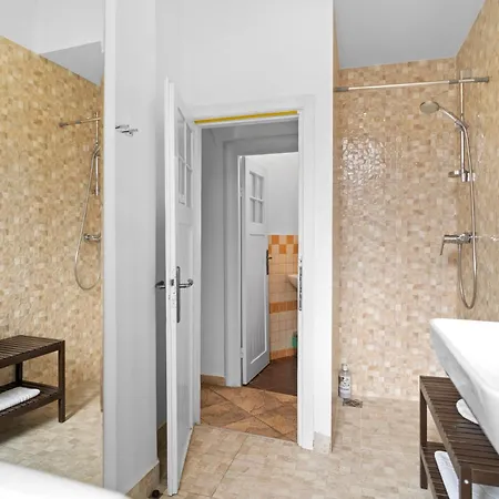 Golden Residences - & Penthouse In Old Town Bucharest