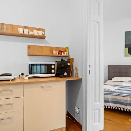 Golden Residences - & Penthouse In Old Town Apartment
