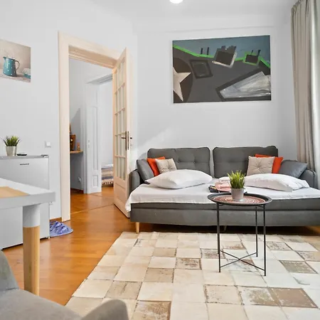 Golden Residences - & Penthouse In Old Town Apartment *