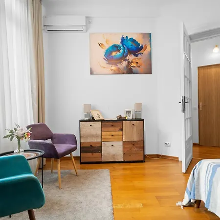 Apartment Golden Residences - & Penthouse In Old Town